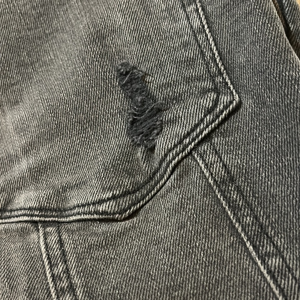 Good American denim. NWT Size 6/28. - Picture 11 of 14